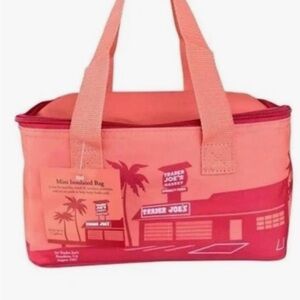 Trader Joe's Peach Mini Insulated Bag NWT Limited Edition
